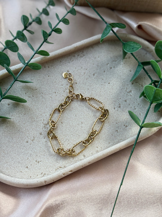 Linked Gold Bracelet