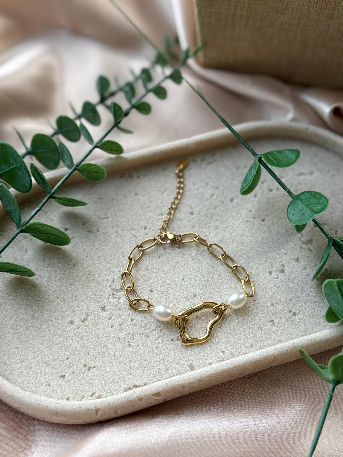 Pearl Link Bracelet